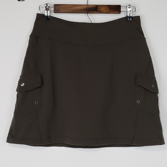 Athleta Pants - Athleta Oasis Olive Green Cargo Pocket Skort- SZ S